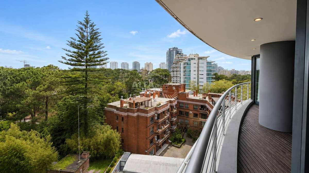 Roosevelt, muy lindo apto de 3 dormitorios
