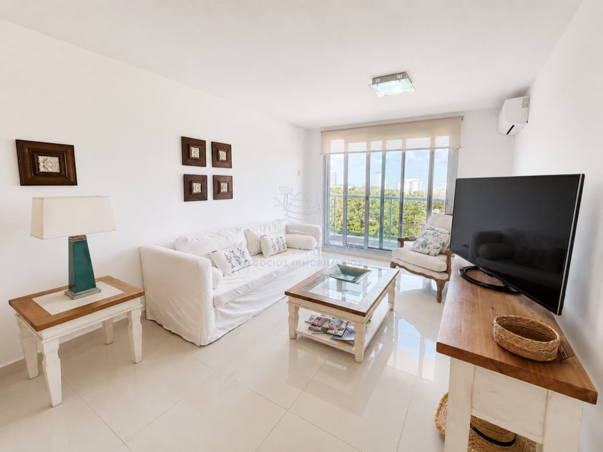 Apartamento 3 dormitorios en venta Avenida Roosevelt Punta del Este