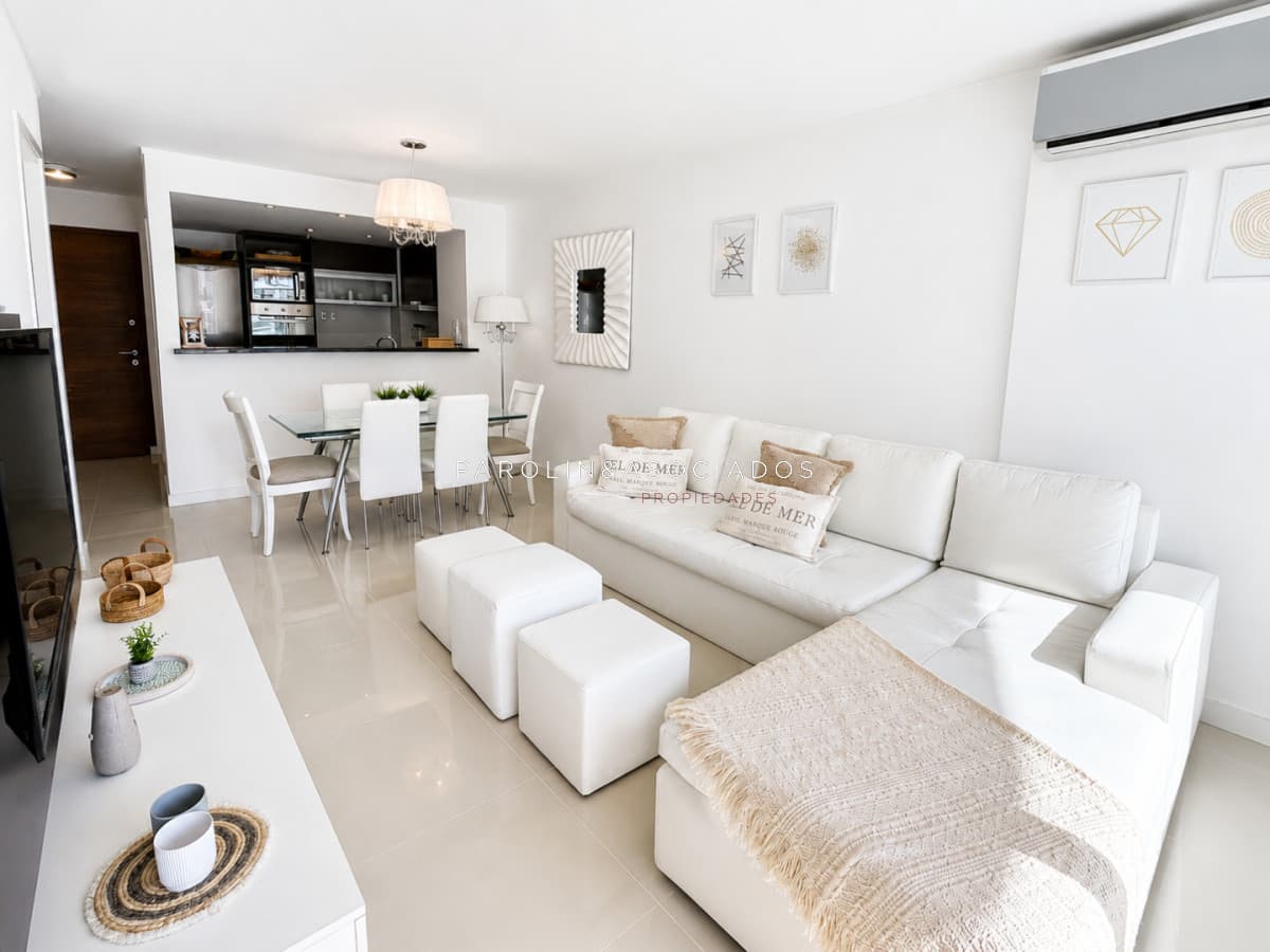 Apartamento en venta piso alto en Forest Tower II, Punta del Este
