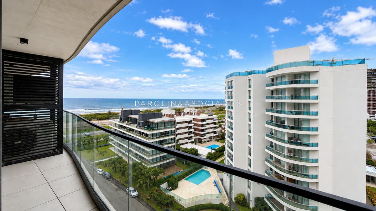 Apartamento en venta de 2 dormitorios en Manglar Brava, Playa Brava, Punta del Este.