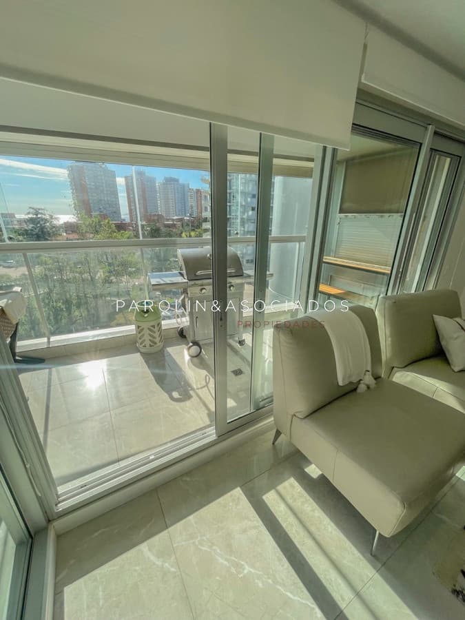Apartamento en venta de 3 dormitorios en Miami boulevard, Punta del Este.