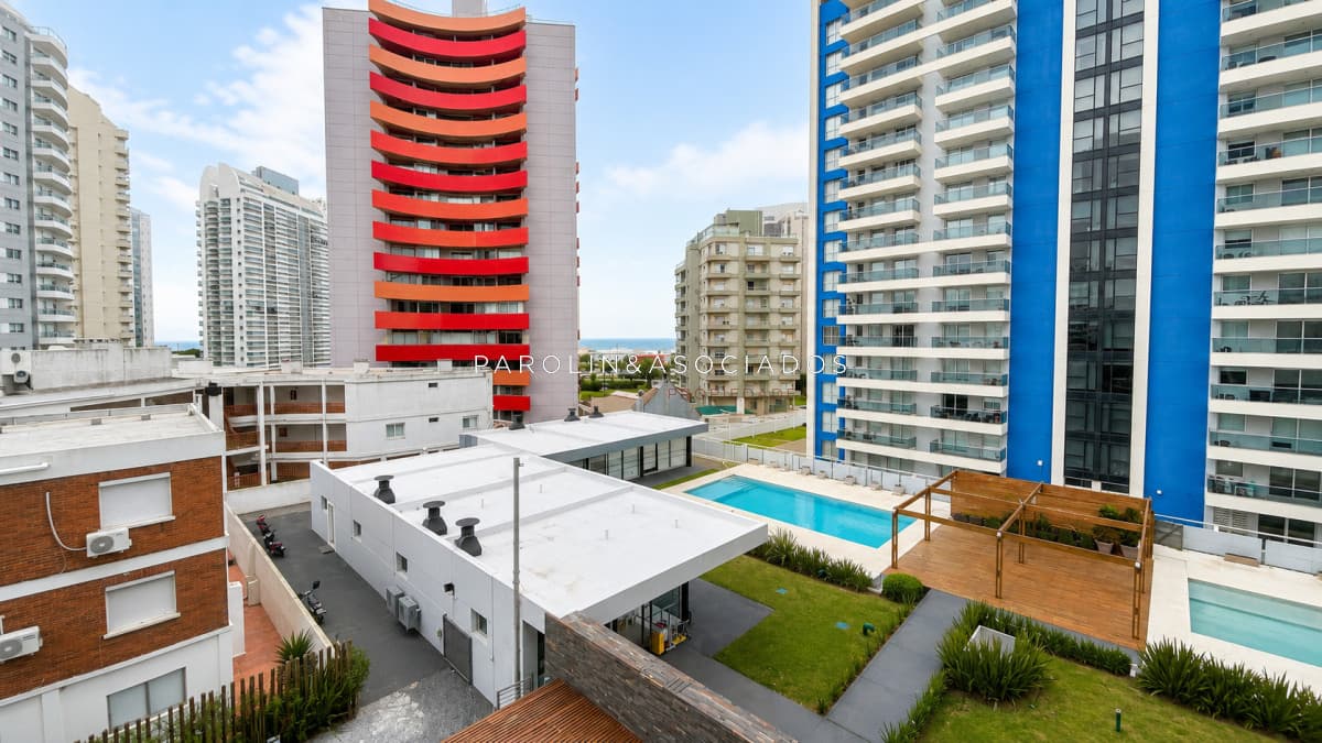 Apartamento 2 dormitorios en venta y alquiler Playa Mansa Punta del Este