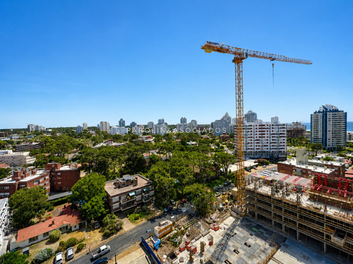 Apartamento en venta de 2 dormitorios en Punta del Este