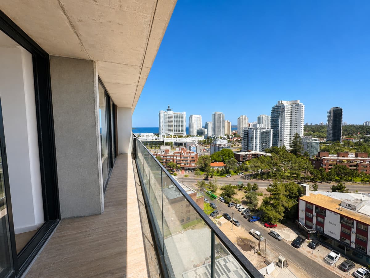 Apartamento en venta de 2 dormitorios en Punta del Este