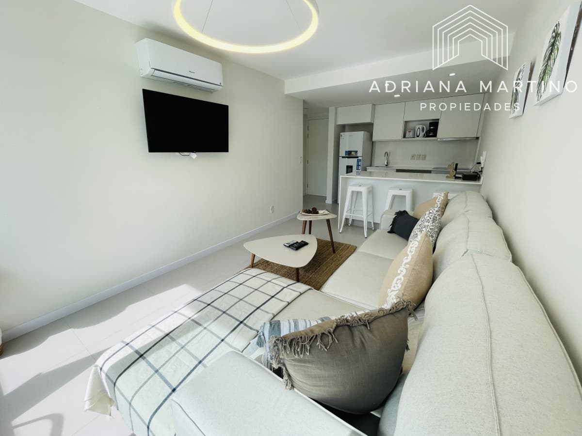 Apartamento en venta en Playa Mansa Punta del Este