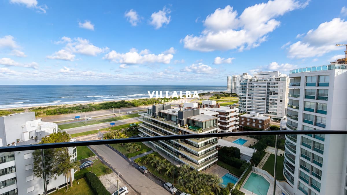 Apartamento de 2 dormitorios y 2 baños, Manglar Brava, Playa Brava, Punta del Este.