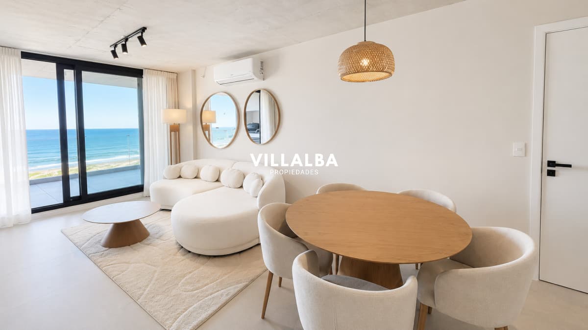 Apartamento en venta de 2 dormitorios en Playa Brava Punta del Este