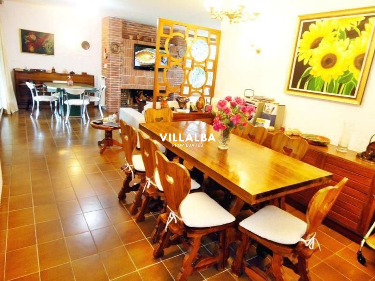 Casa en venta Playa Mansa 3 dormitorios