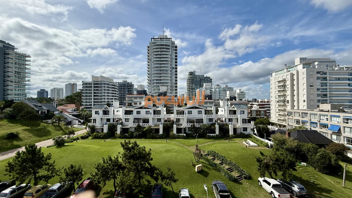 Apartamento de 1 dormitorio en venta en Manglar Albor, Playa Brava, Punta del Este