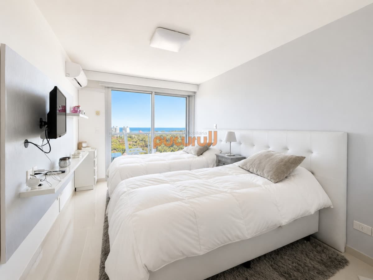 Apartamento 3 dormitorios en venta Roosevelt Punta del Este