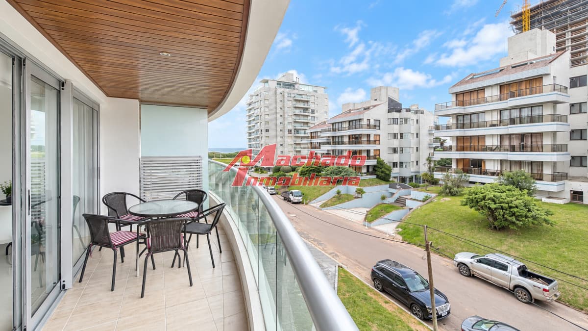 Apartamento 2 dormitorios en venta y alquiler Playa Brava Punta del Este