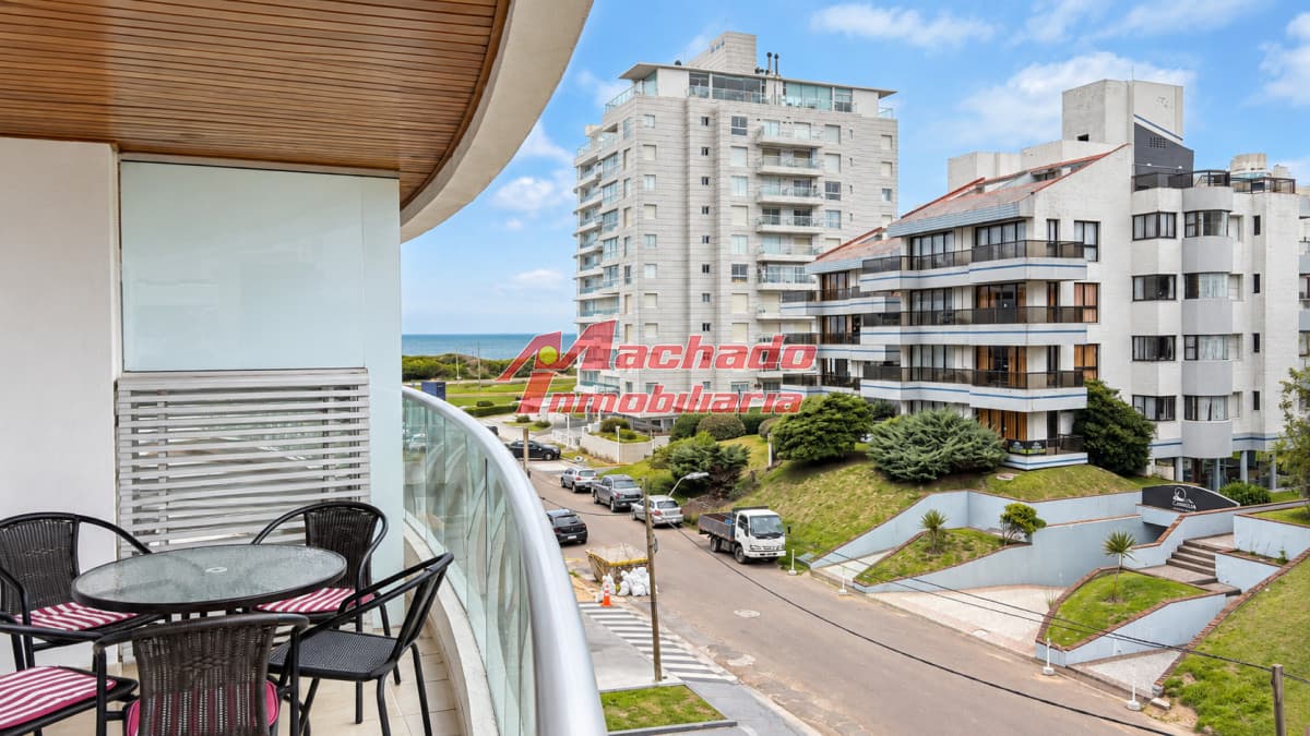 Apartamento 2 dormitorios en venta y alquiler Playa Brava Punta del Este