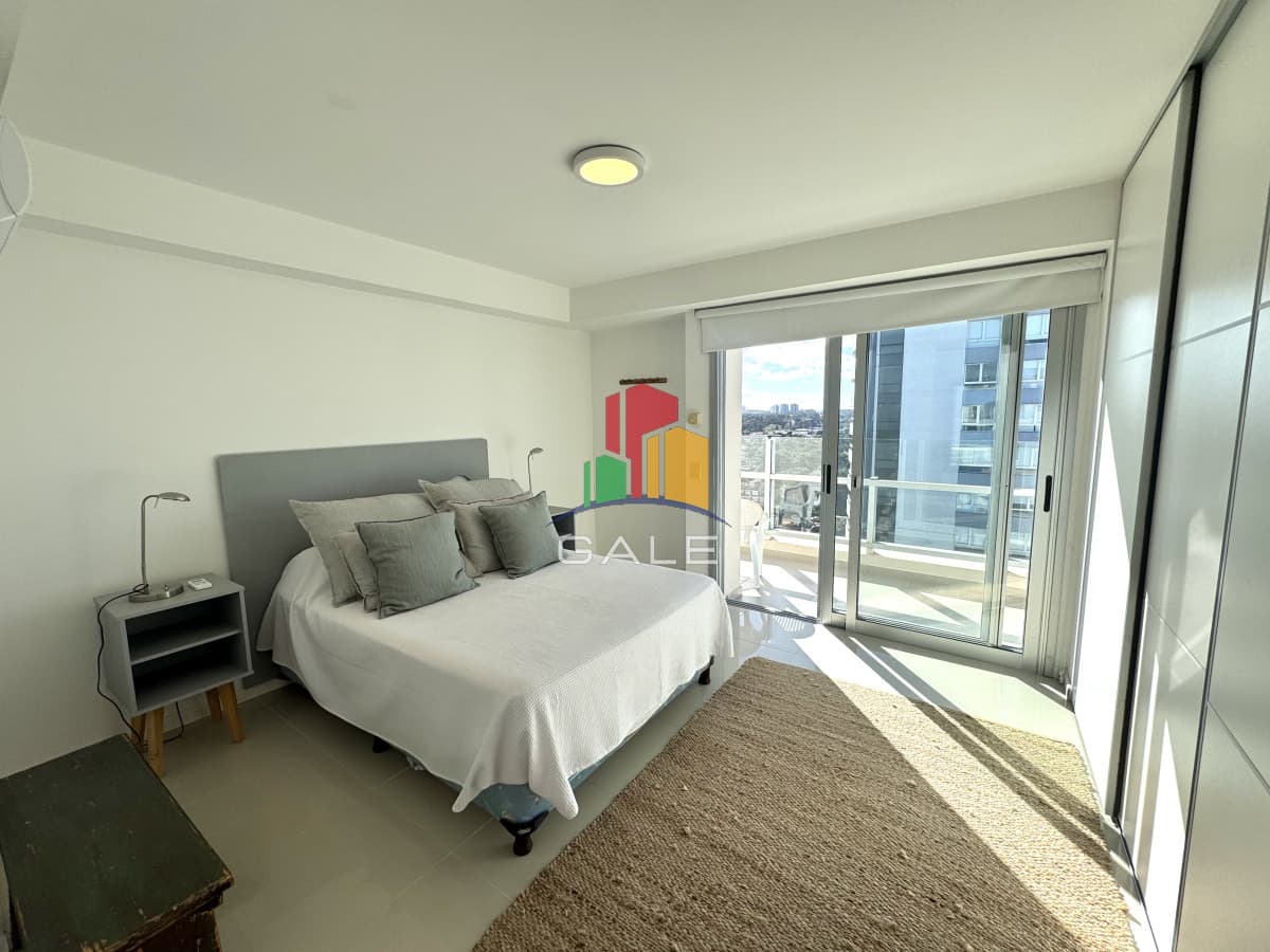 Gale Propiedades & Escribanía Apartamento ID.4779 - Apartamento en venta de 3 dormitorios en Aidy Grill Playa Brava Punta del Este