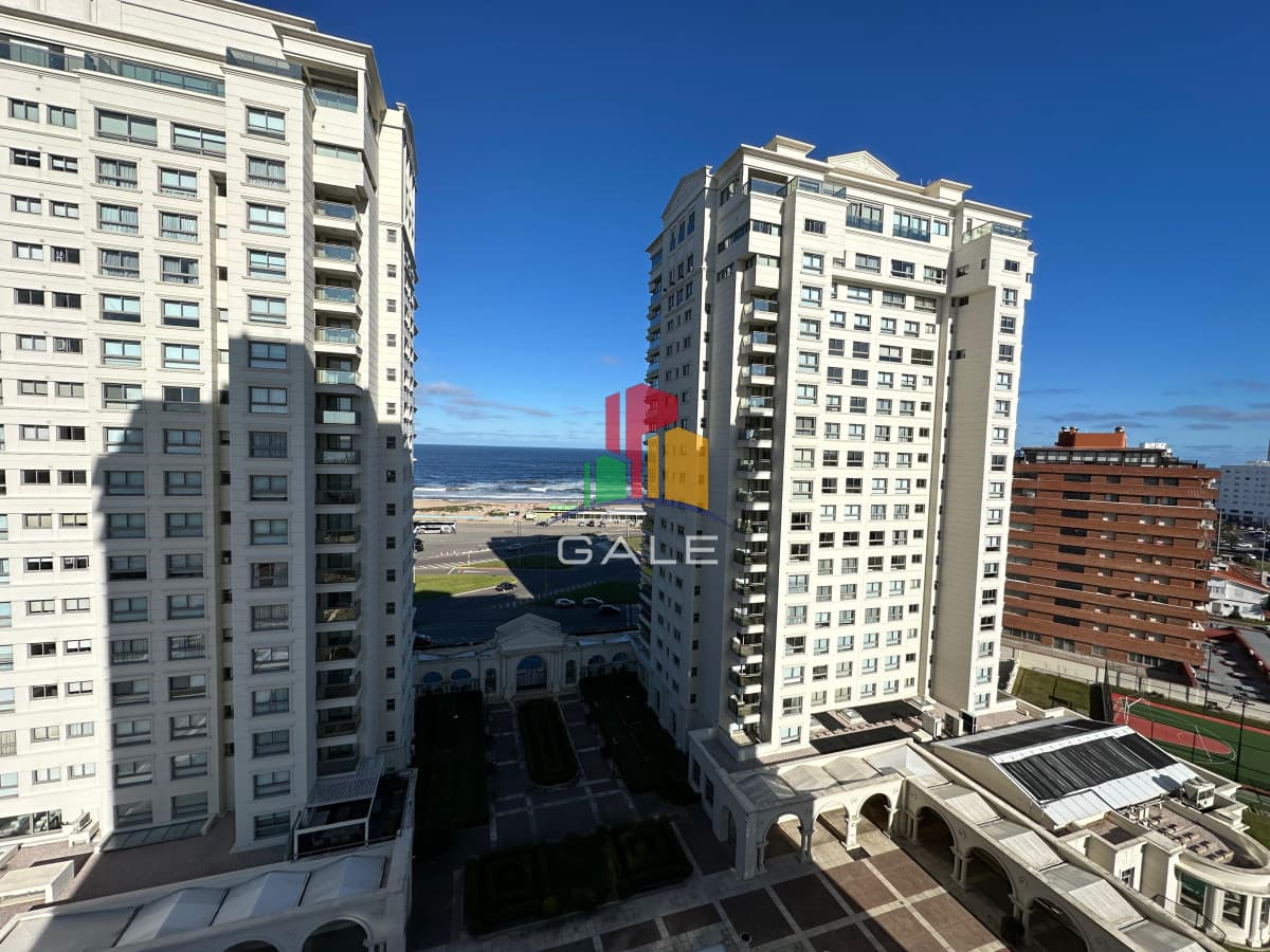 Gale Propiedades & Escribanía Apartamento ID.1888 - Apartamento en Punta del Este, Brava
