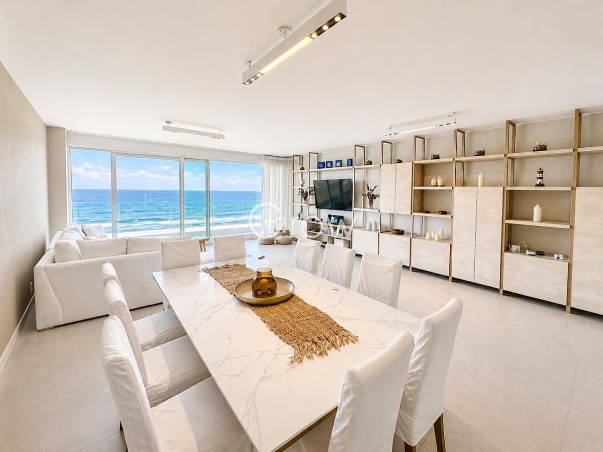 Apartamento 4 dormitorios en venta Playa Brava Punta del Este