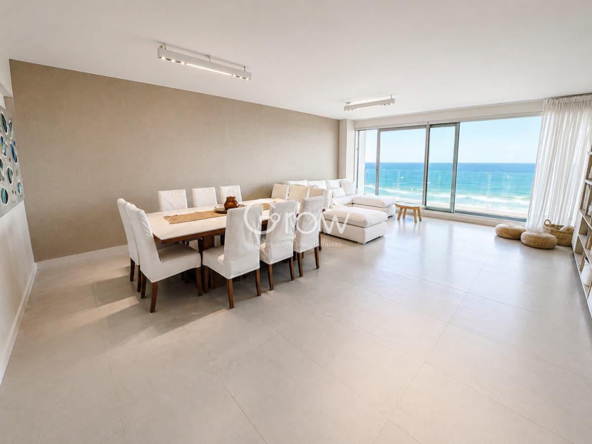 Apartamento 4 dormitorios en venta Playa Brava Punta del Este