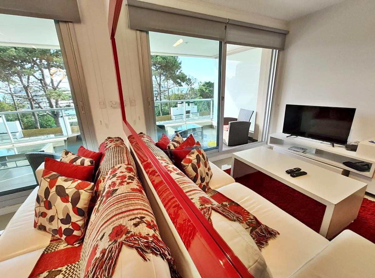 Apartamento en alquiler temporario Brava 2 dormitorios - Inmobiliaria Playa del Este