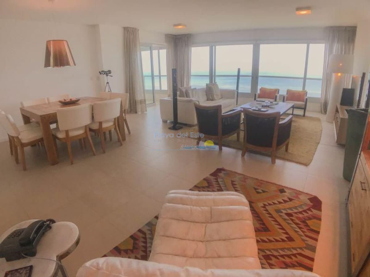 Apartamento en venta Playa Brava 3 dormitorios - Inmobiliaria Playa del Este