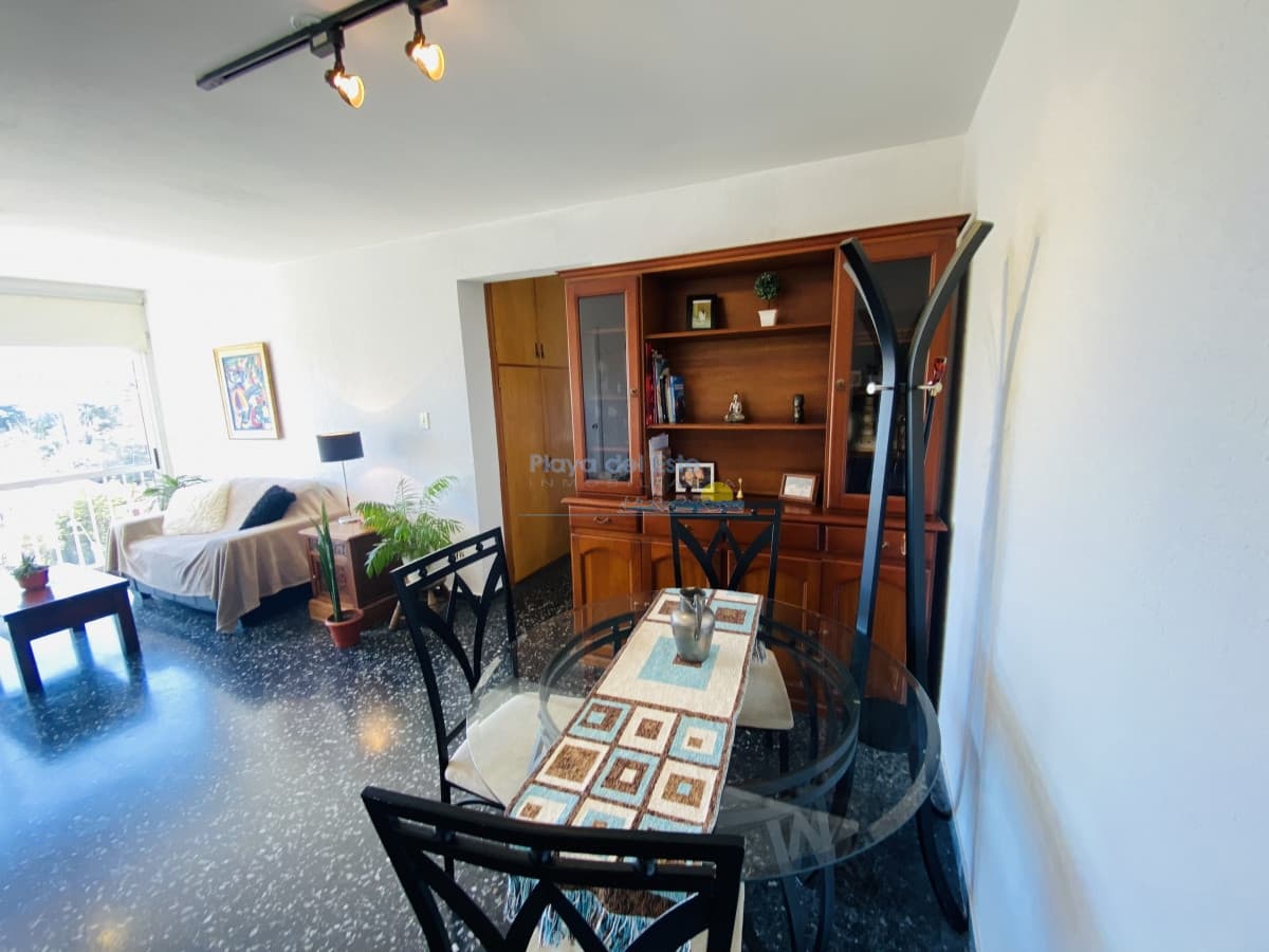 Excelente apartamento de 3 dormitorios, gastos bajos y muy bien ubicado - Inmobiliaria Playa del Este