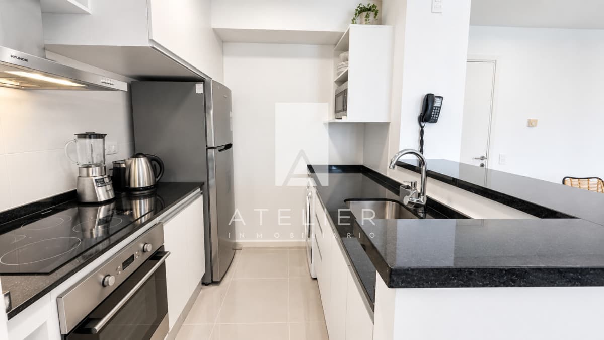 Apartamento en venta a 100 metros del mar en  brava, Punta del Este