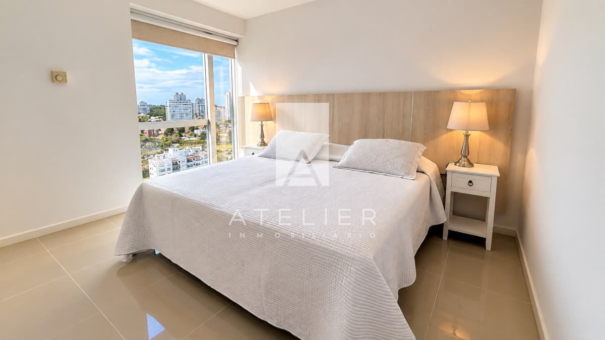 Apartamento en venta a 100 metros del mar en  brava, Punta del Este
