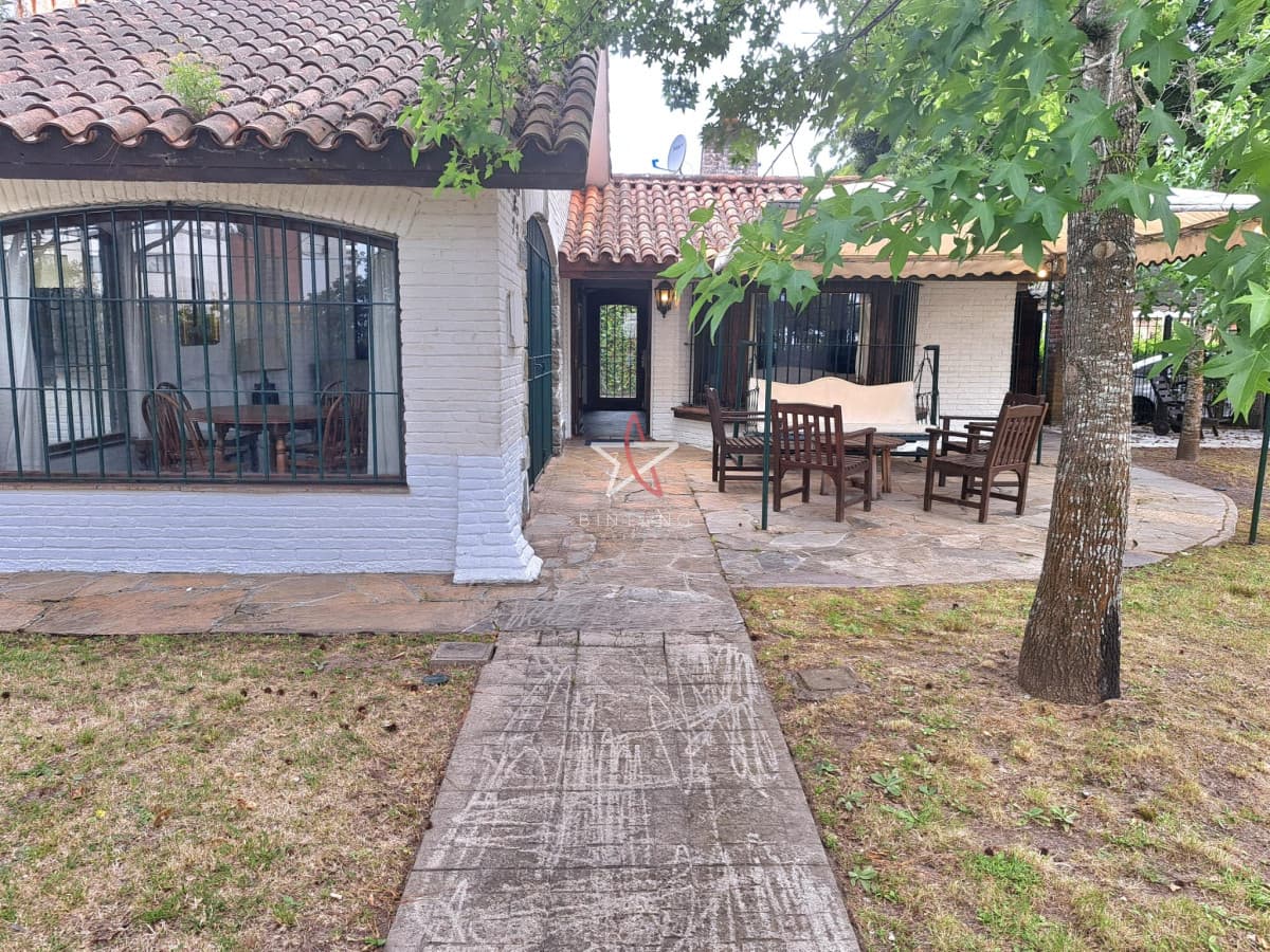 Casa, 4 dorm y dep, playa mansa, alquiler - Bintang Propiedades