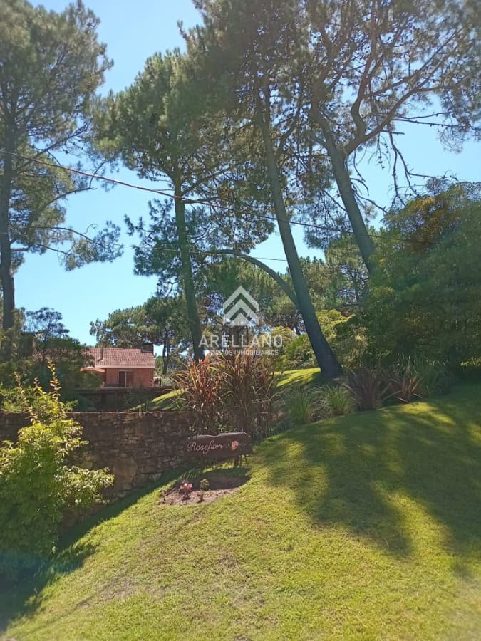 Casa ID.5980 - Venta casa 4 dormitorios