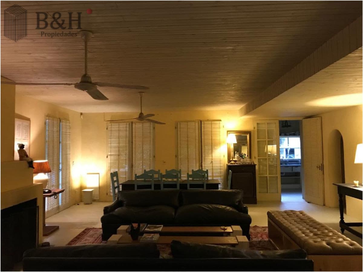 Casa a la venta en Rincón del Indio !!