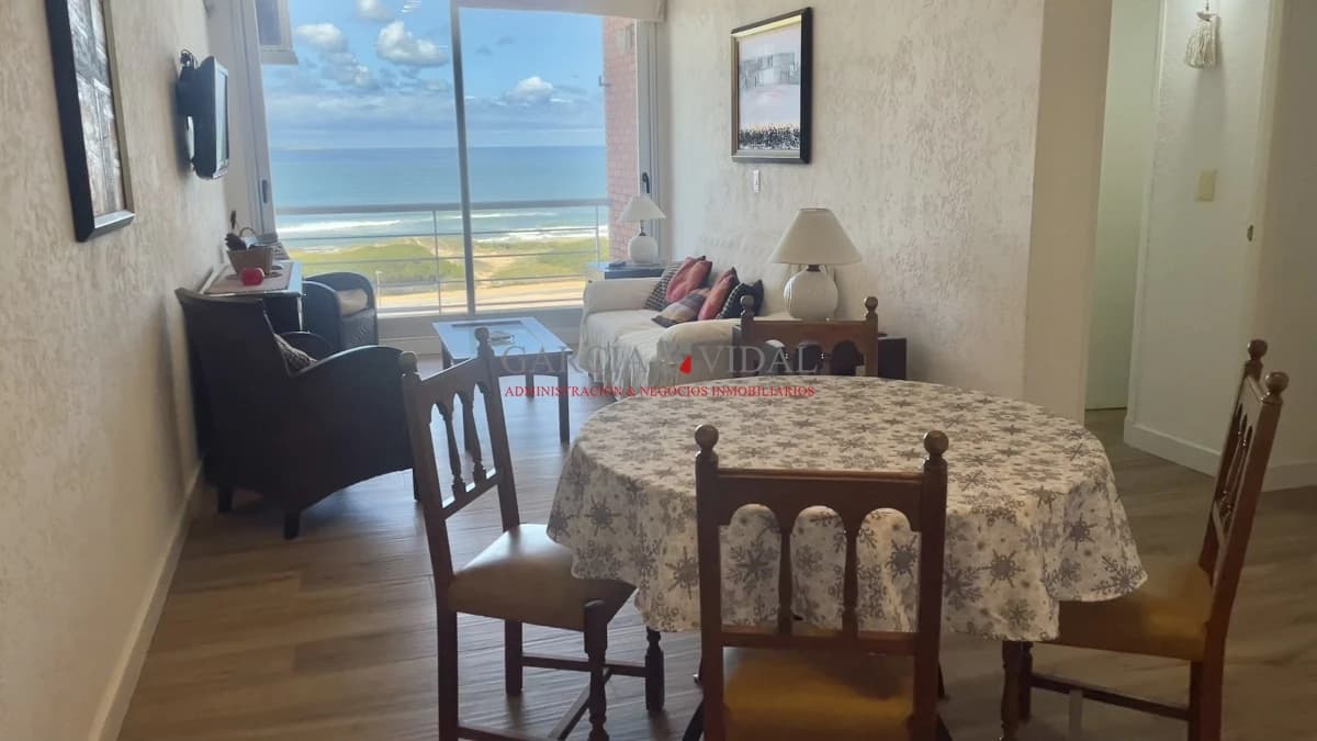 Edificio Mare Nostrum Venta Apartamento en Mare Nosturm 2 dormitorios y medio frente al mar