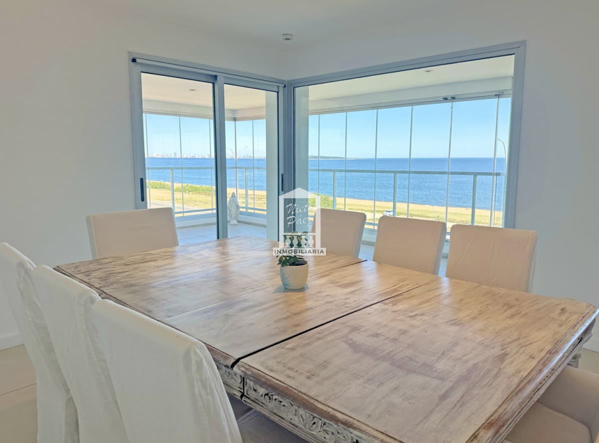 Penthouse dúplex en primera fila, 427 m2. Barbacoa propia. 2 garajes