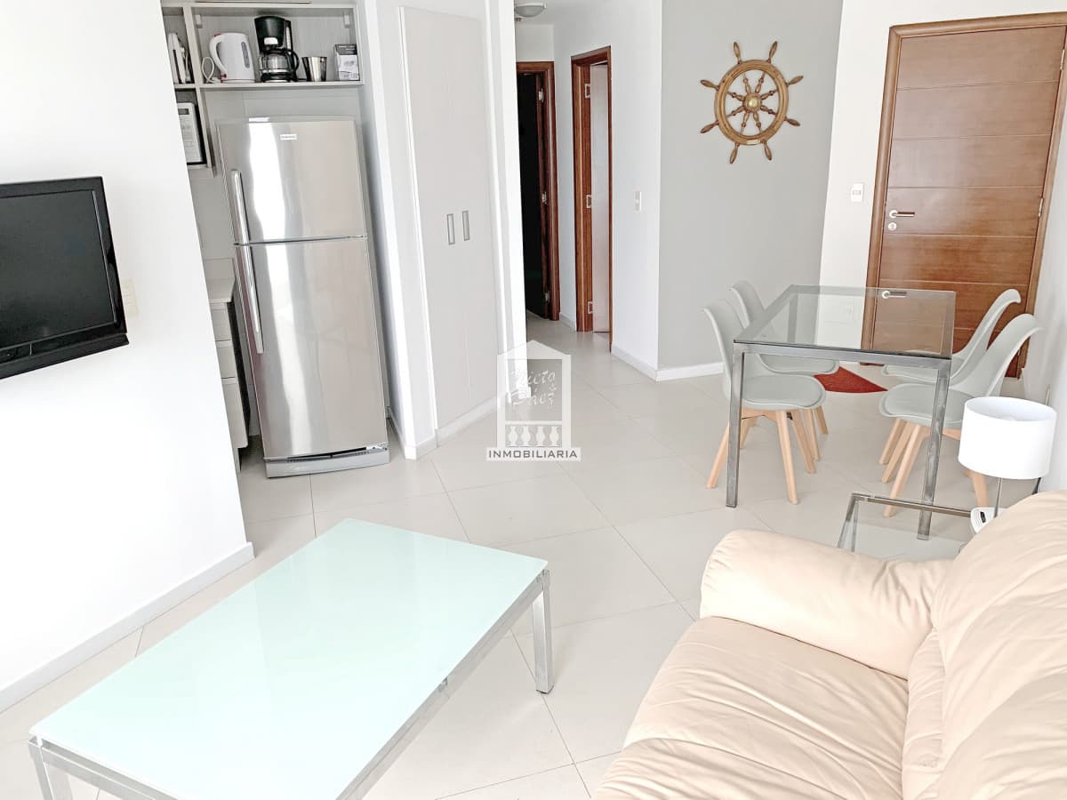 Zona Puerto, 2 dorm, moderno.