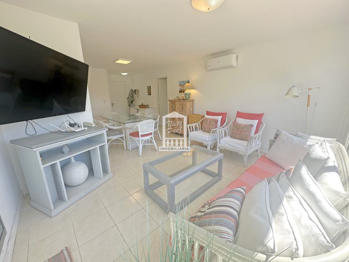 Zona Punta Shopping, 3 dorm, losa radiante.