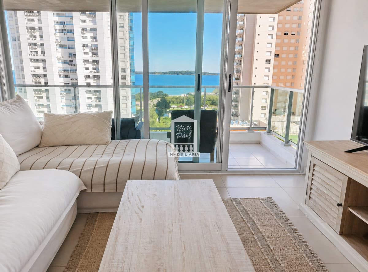 Mansa, 2 dorm, parrillero propio. Amenities