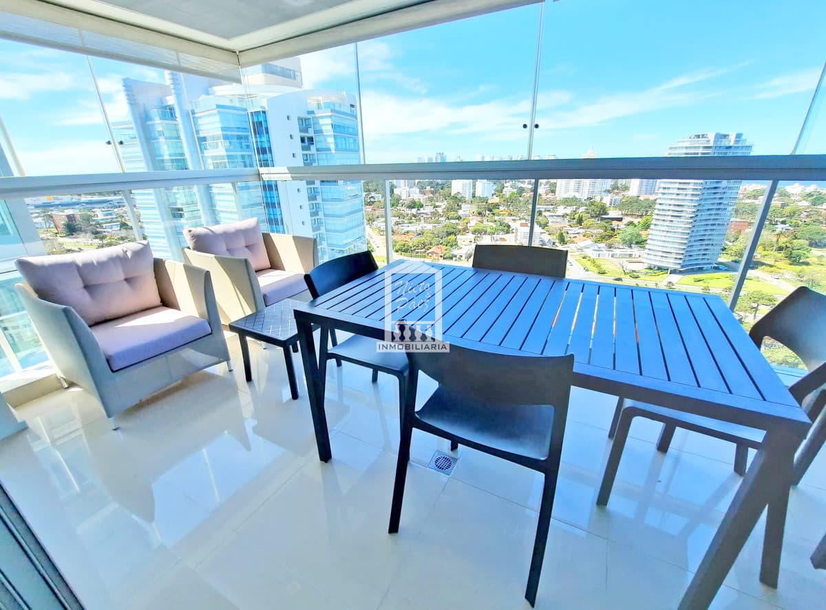 Miami Boulevard, 2 dorm, piso alto. Parrillero propio