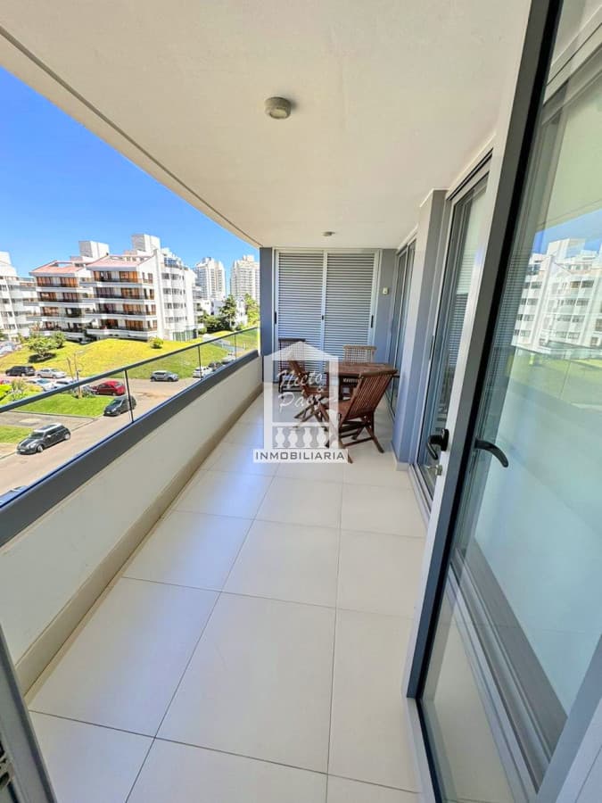 Brava, con amenities. 2 dorm, 2 baños. Garaje doble