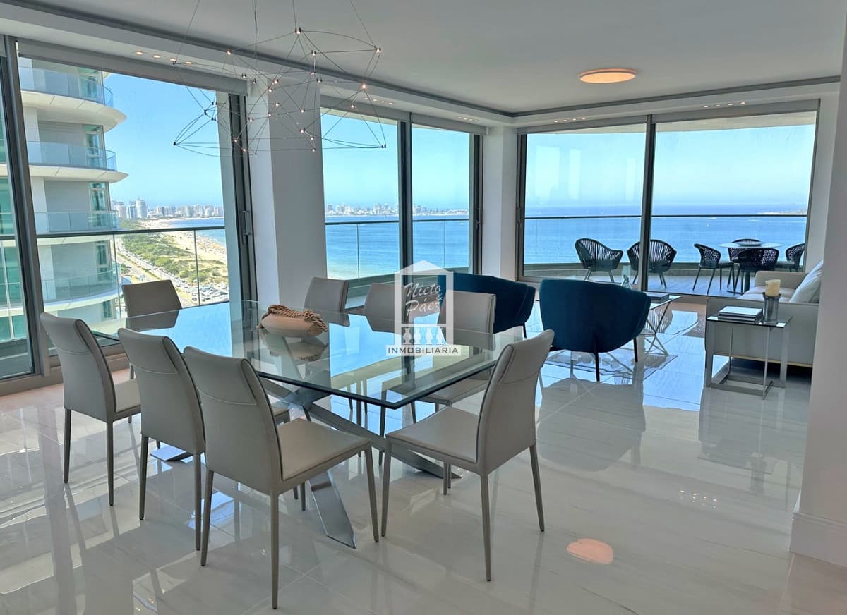 Fendi Residences, Piso alto esquinero, garaje doble