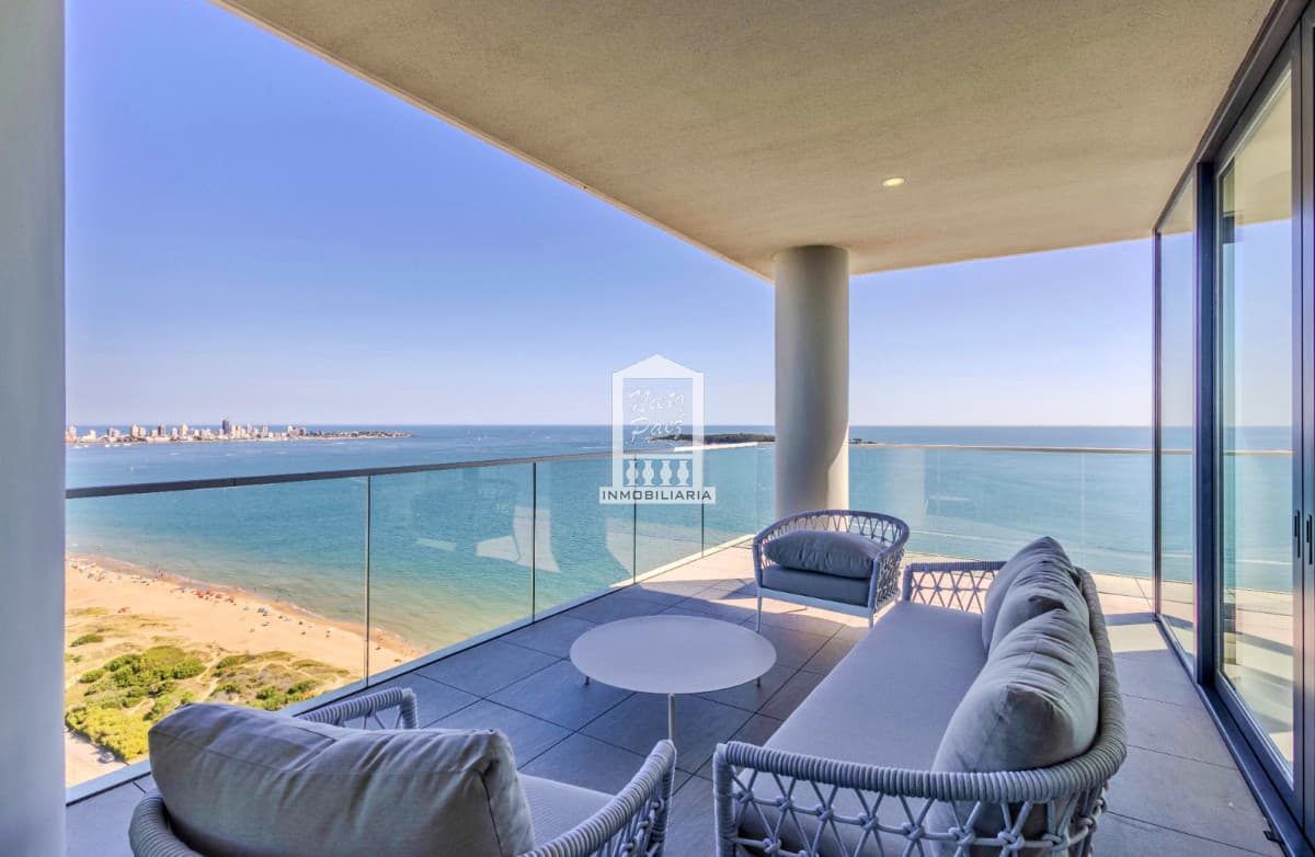 Penthouse duplex. 4 suites. Parrillero propio