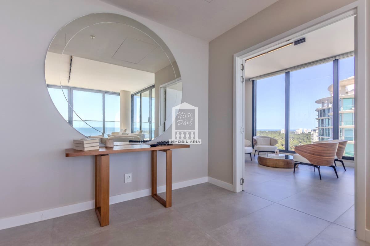 Penthouse duplex. 4 suites. Parrillero propio