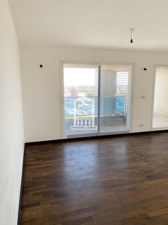 Diamantis piso alto, 3 dorm, parrillero propio. Garaje doble