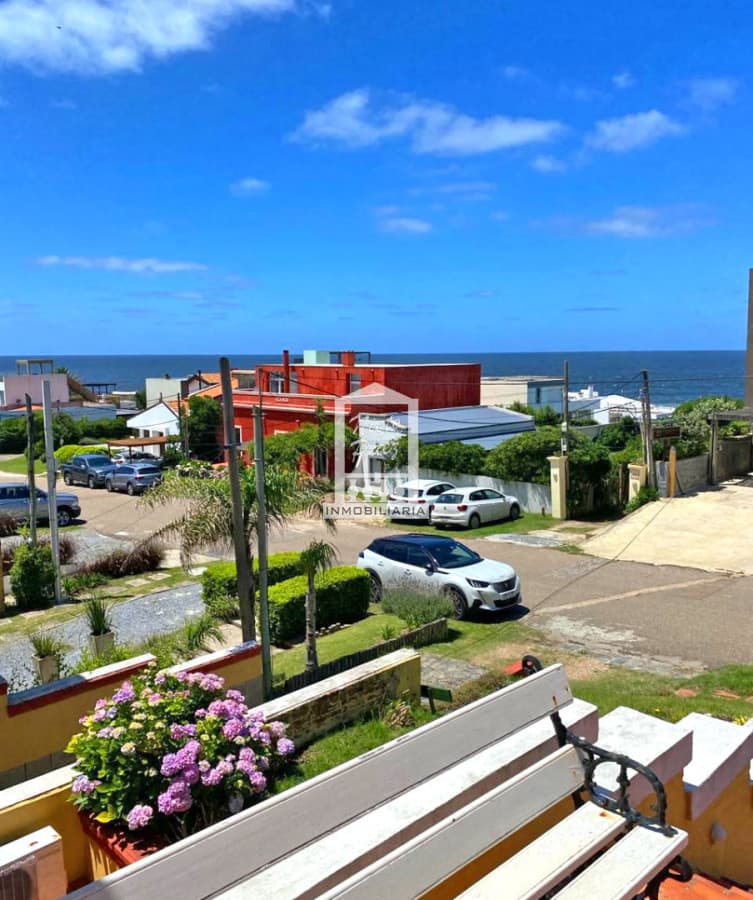 Manantiales, de la ruta al mar, 1 dorm con parrillero, cochera
