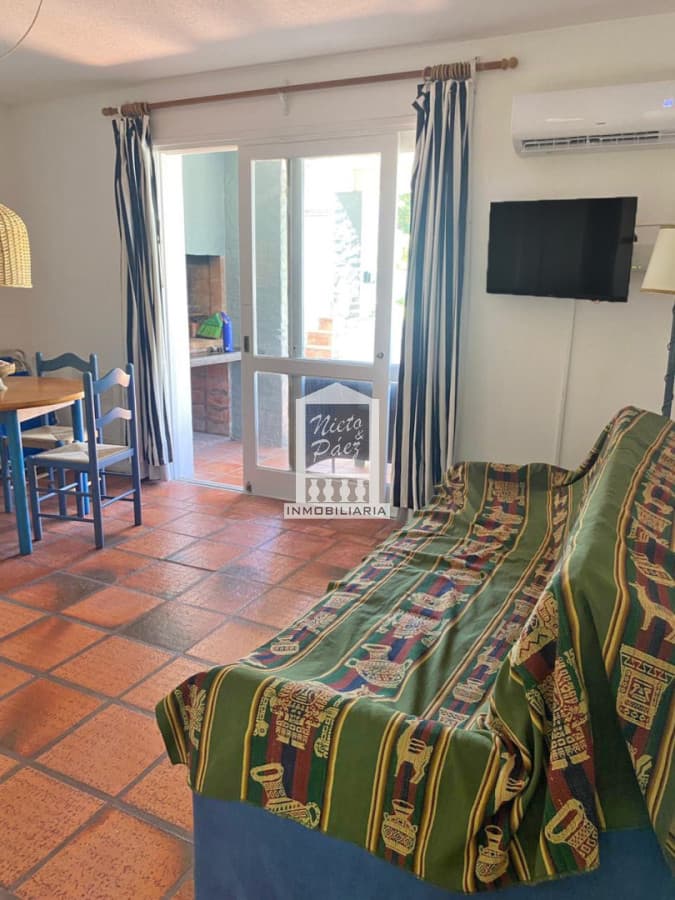 Manantiales, de la ruta al mar, 1 dorm con parrillero, cochera