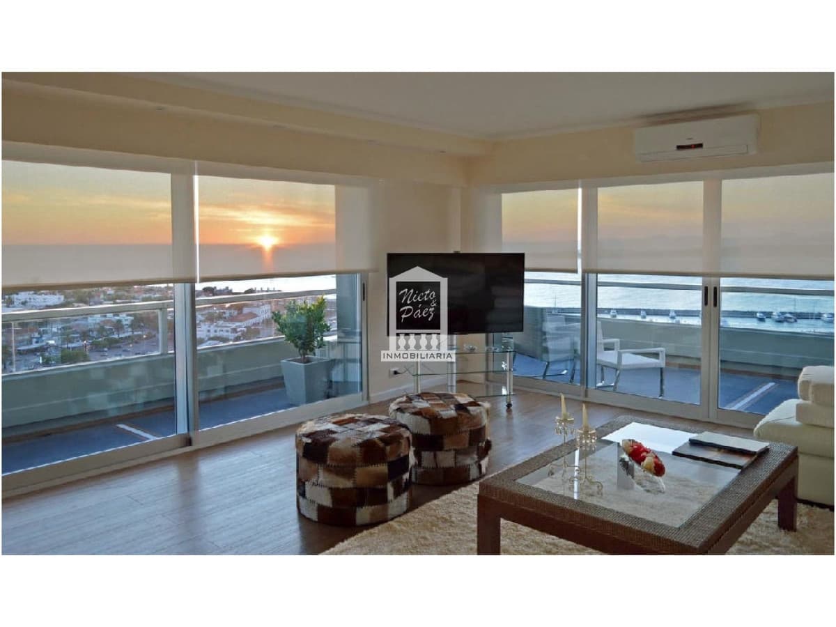 Zona puerto, penthouse, de lujo, finamente decorado y super equipado