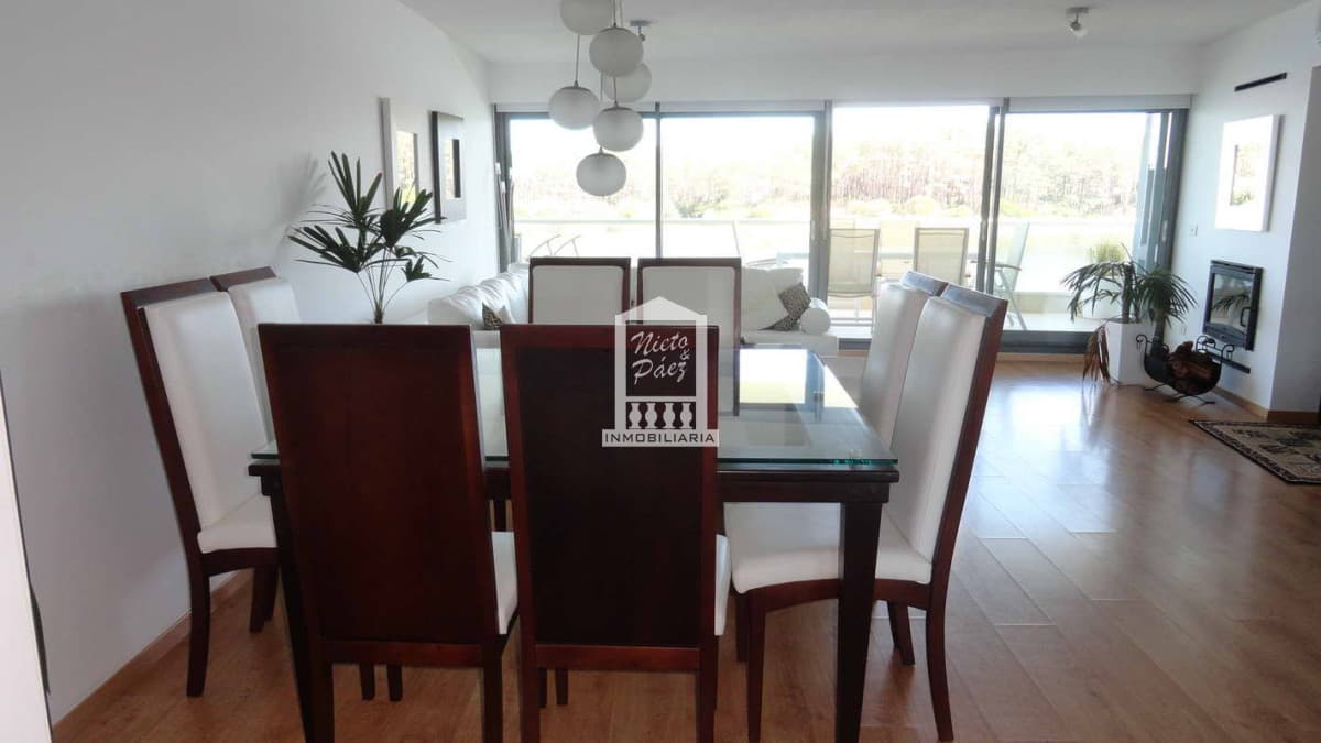 Apartamento en Punta del Este, Pinares