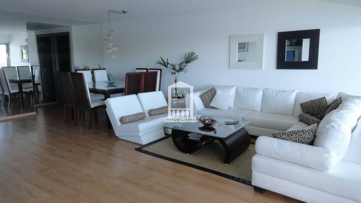 Apartamento en Punta del Este, Pinares