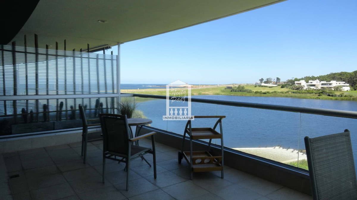Apartamento en Punta del Este, Pinares