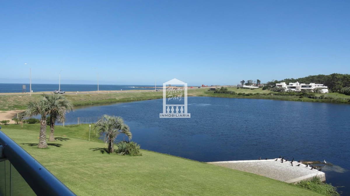 Apartamento en Punta del Este, Pinares