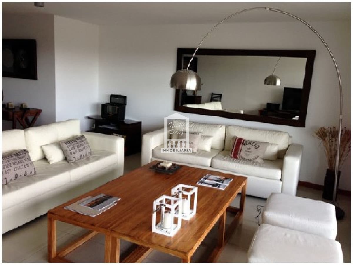 Apartamento en Punta del Este, Brava