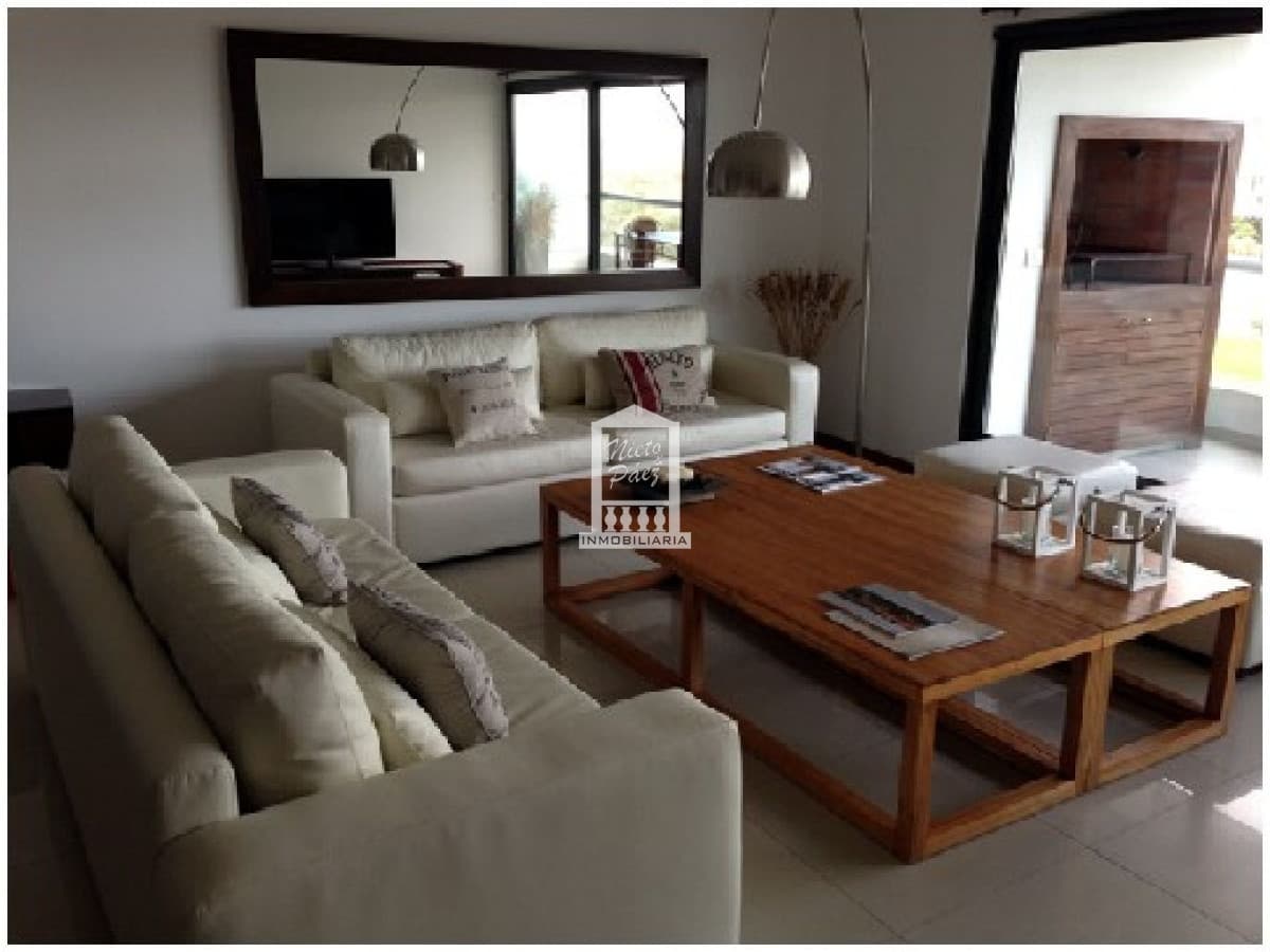 Apartamento en Punta del Este, Brava
