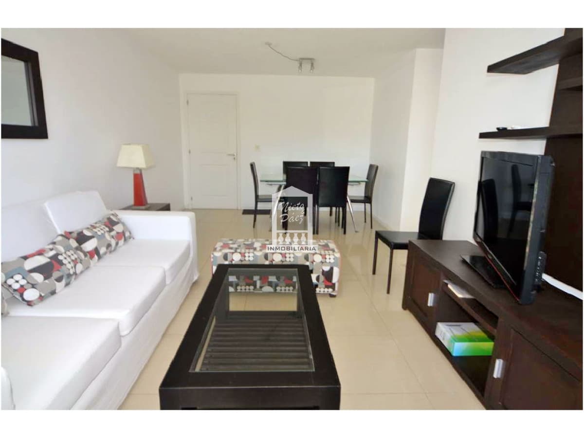 Playa Mansa, a 1 cuadra del mar. 2 dorm