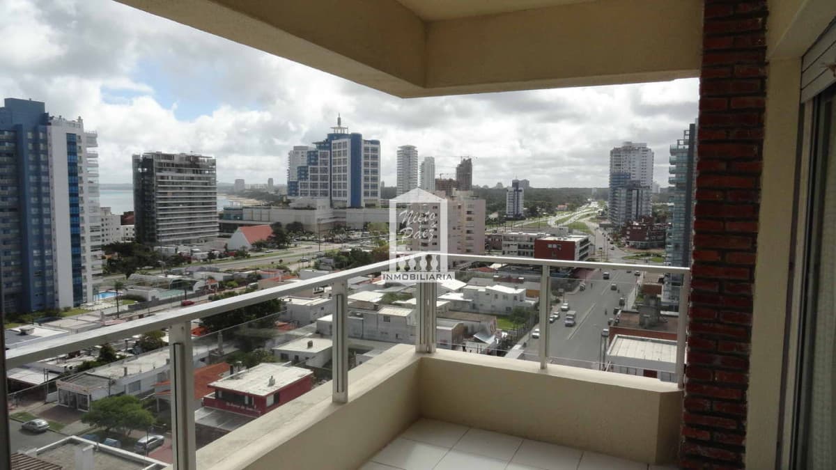 Apartamento en Punta del Este, Brava
